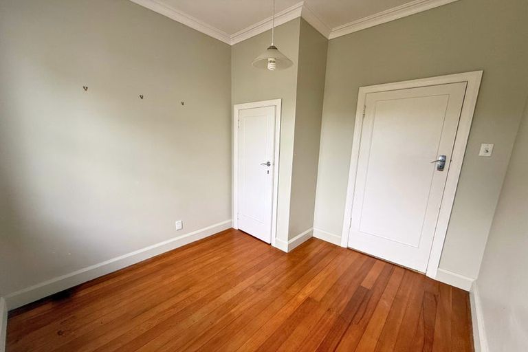 Photo of property in 11 Taranaki Street, Saint Johns Hill, Whanganui, 4501