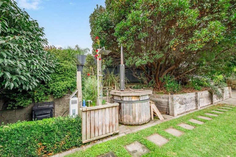 Photo of property in 25 Chums Road, Paraparaumu Beach, Paraparaumu, 5032