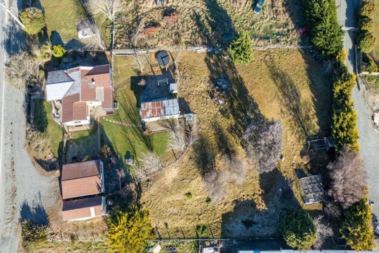 Photo of property in 9 Essex Street, Mossburn, 9792