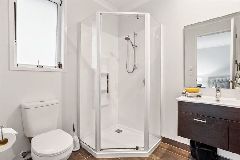 Photo of property in 5 Aporo Drive, Kumeu, 0810