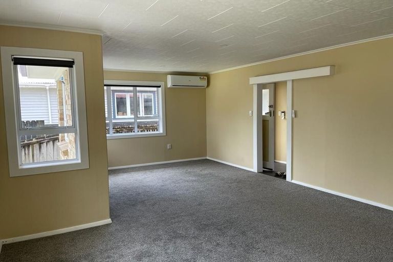 Photo of property in 22 Scott Road, Papakura, 2110