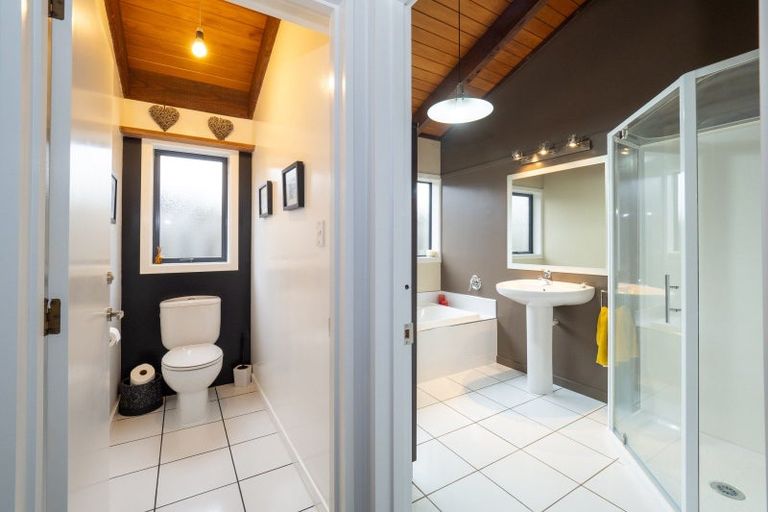 Photo of property in 28 Oak Grove, Ashburton, 7700