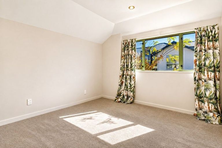 Photo of property in 533a Barbadoes Street, Edgeware, Christchurch, 8013