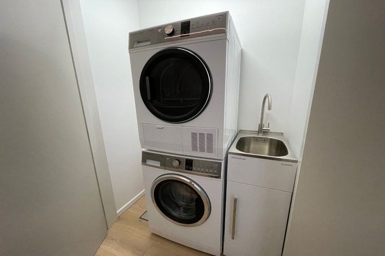 Photo of property in 102/45 Mount Eden Road, Grafton, Auckland, 1023