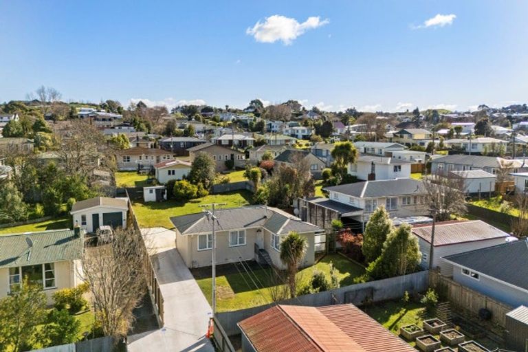 Photo of property in 84 Lethbridge Street, Feilding, 4702