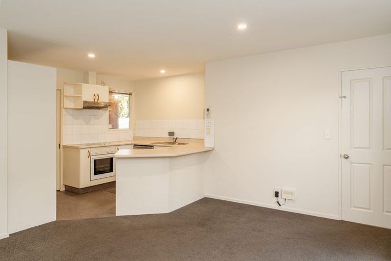 Photo of property in 126 Clarence Street, Riccarton, Christchurch, 8011
