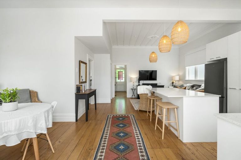 Photo of property in 26 Anne Street, Devonport, Auckland, 0624
