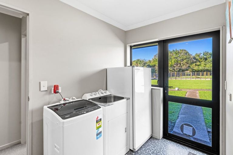 Photo of property in 14 Pukematawai Lane, Levin, 5571