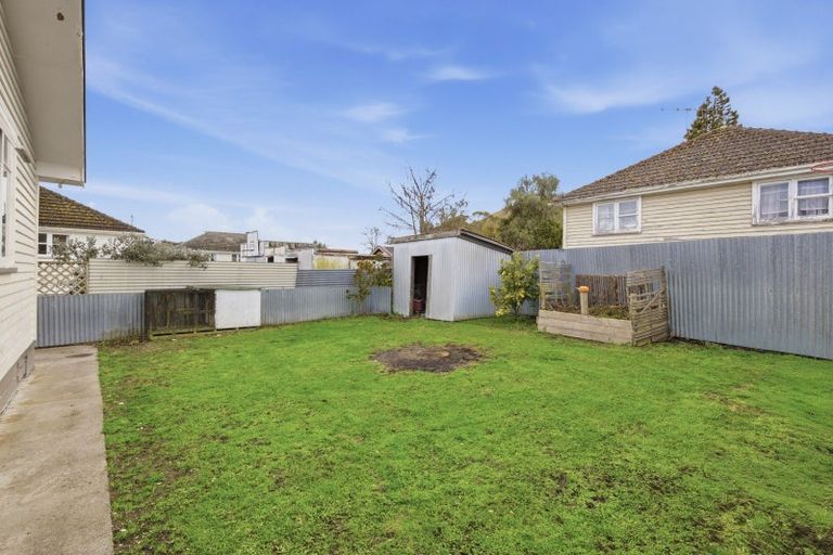 Photo of property in 4 Station Road, Hunterville, 4730