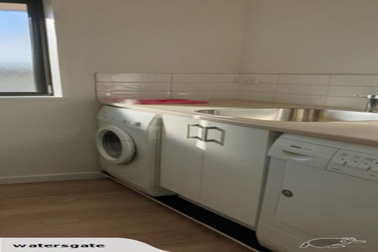 Photo of property in 5 Perrin Place, Darfield, 7510