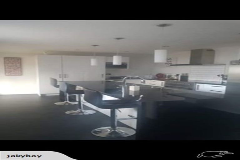 Photo of property in 127 Upper Fitzherbert Road, Wainuiomata, 5373