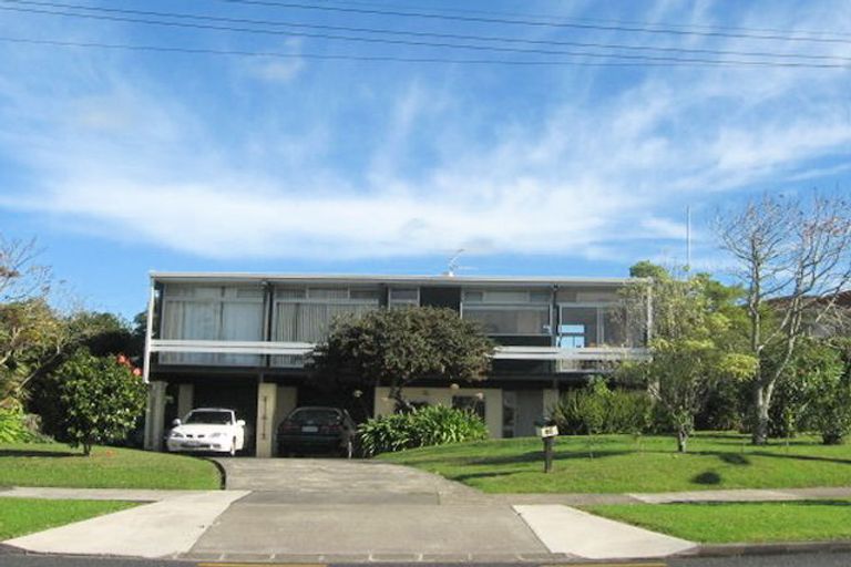 Photo of property in 93 Bradbury Road, Botany Downs, Auckland, 2010