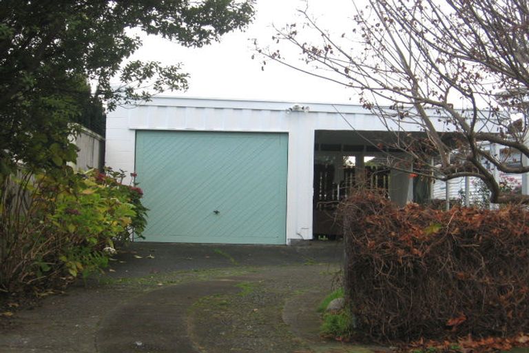 Photo of property in 163 Riverside Drive, Waiwhetu, Lower Hutt, 5010
