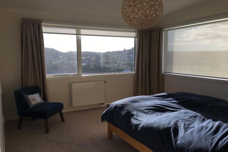 Photo of property in 12 Bluejacket Place, Whitby, Porirua, 5024