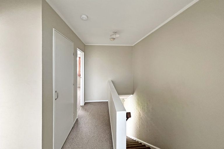 Photo of property in 6/77 West Coast Road, Glen Eden, Auckland, 0602