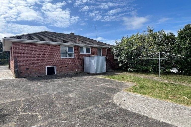 Photo of property in 3 Ware Place, Pakuranga Heights, Auckland, 2010