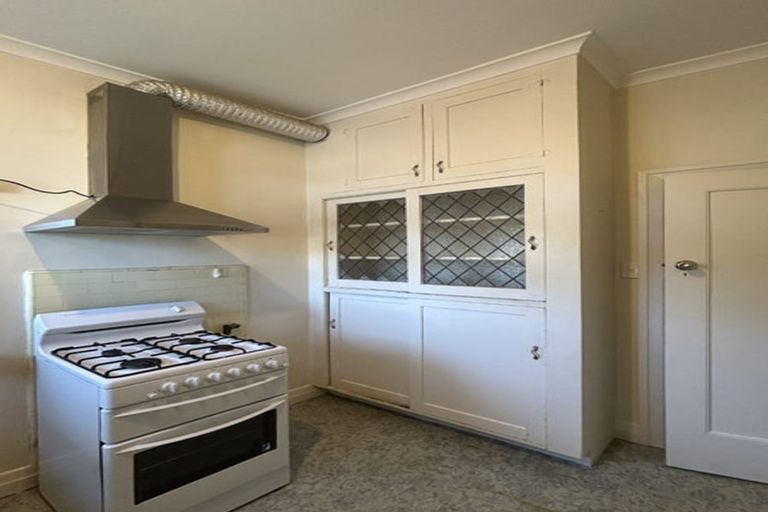 Photo of property in Elms Court Flats, 8/367 The Terrace, Te Aro, Wellington, 6011