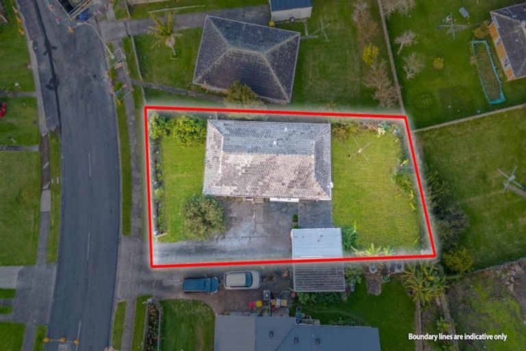Photo of property in 13 Archboyd Avenue, Mangere East, Auckland, 2024