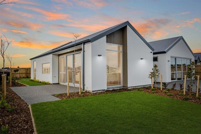 Photo of property in 53 Prestons Park Drive, Marshland, Christchurch, 8083