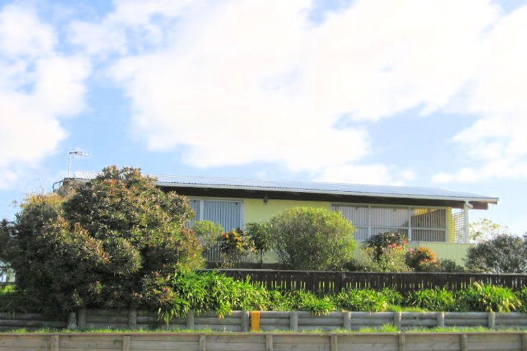 Photo of property in 1252 Papamoa Beach Road, Papamoa Beach, Papamoa, 3118