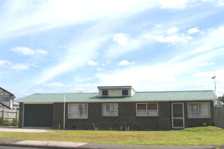 Photo of property in 14 Centorian Drive, Windsor Park, Auckland, 0632
