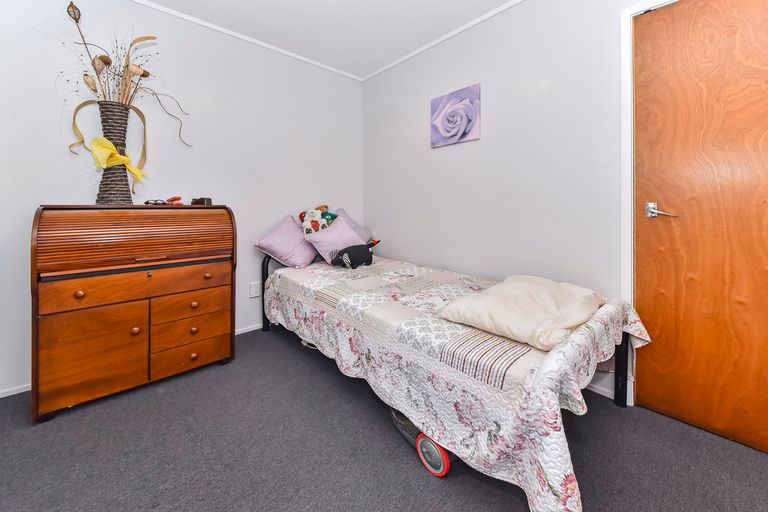 Photo of property in 3/16 Helms Place, Manurewa, Auckland, 2102