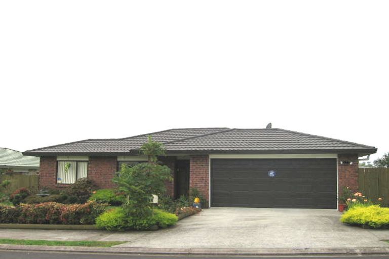 Photo of property in 14 Ferngrove Avenue, Ranui, Auckland, 0612