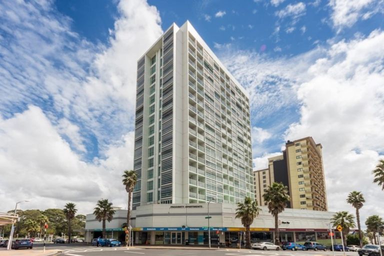 Photo of property in Proximity Apartments, 402/17 Osterley Way, Manukau, Auckland, 2104