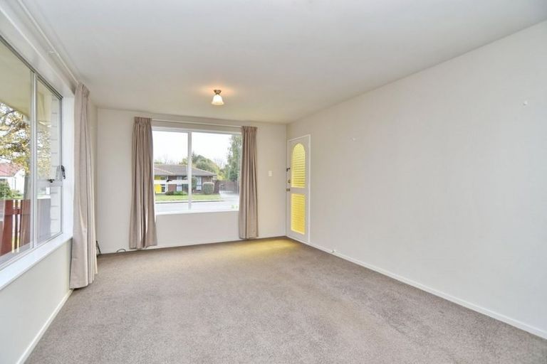 Photo of property in 1/73 Sabys Road, Halswell, Christchurch, 8025