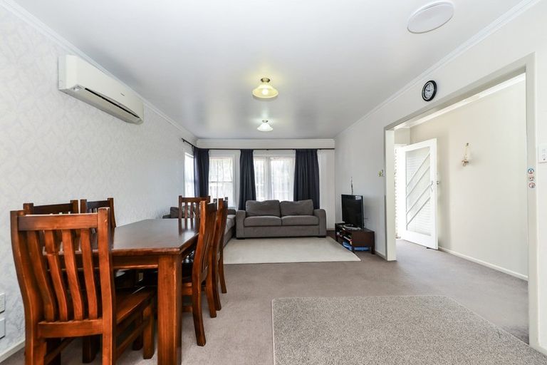 Photo of property in 175 Sandwich Road, St Andrews, Hamilton, 3200