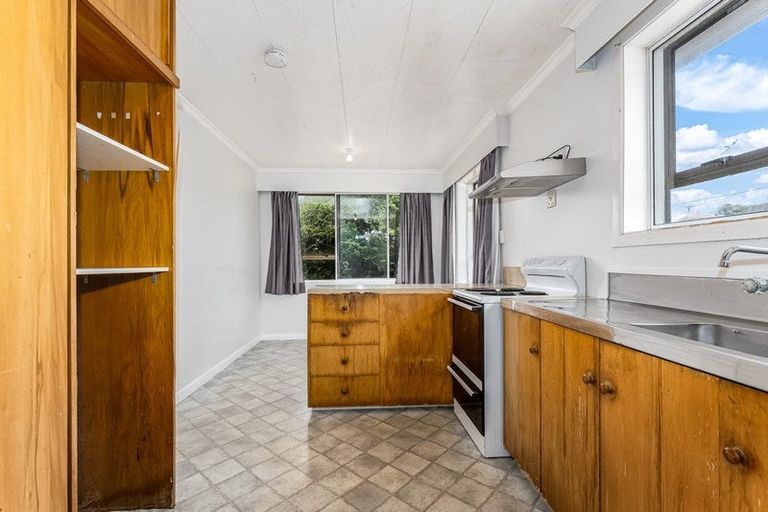 Photo of property in 15 Maher Place, Ranui, Porirua, 5024