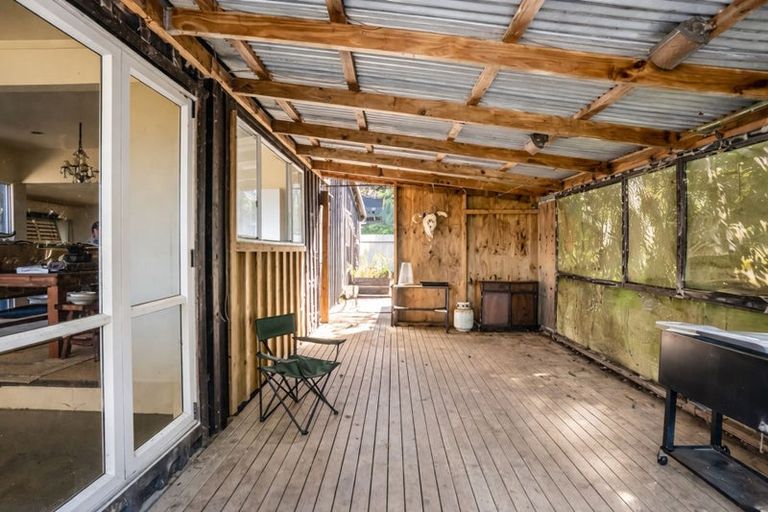 Photo of property in 2856 South Head Road, South Head, Helensville, 0874