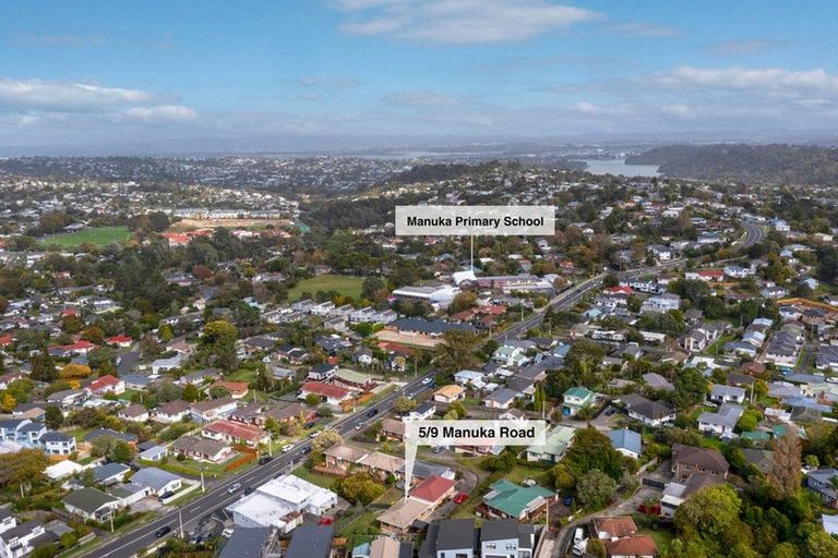 Photo of property in 5/9 Manuka Road, Bayview, Auckland, 0629