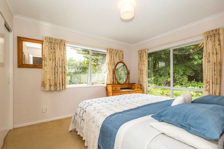 Photo of property in 15 Valley Road, Waiuku, 2123
