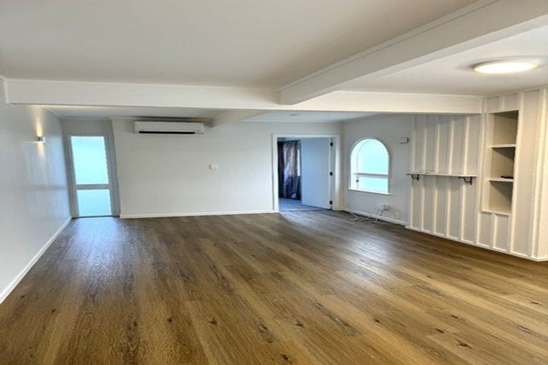 Photo of property in 8 Alan Avenue, Henderson, Auckland, 0610