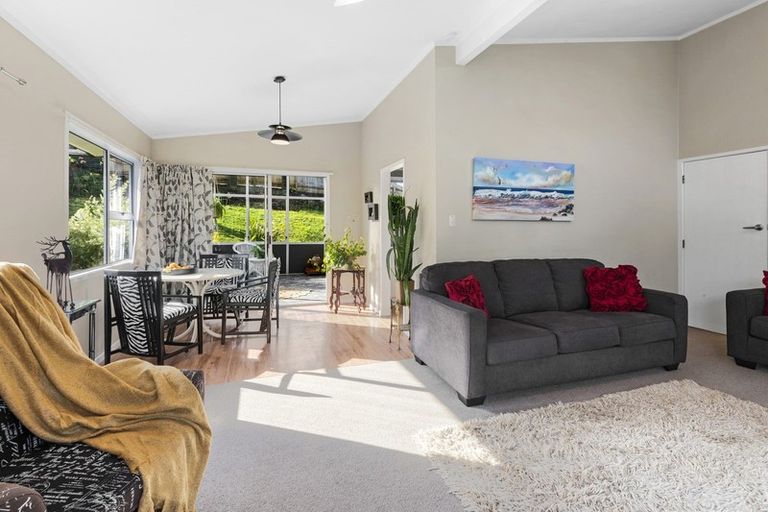 Photo of property in 15 Tait Street, Te Kamo, Whangarei, 0112