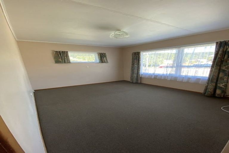 Photo of property in 36 Karamu Crescent, Wainuiomata, Lower Hutt, 5014