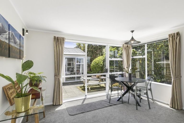 Photo of property in 5 Gavaskar Place, Khandallah, Wellington, 6035