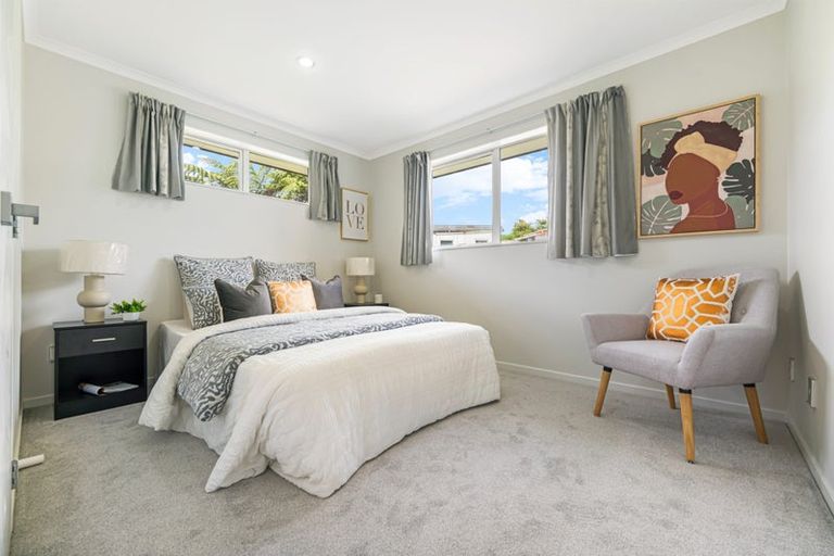 Photo of property in 1d Kuaka Place, New Lynn, Auckland, 0600