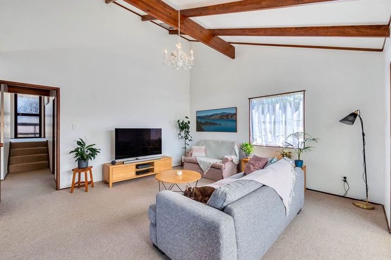 Photo of property in 14 Putney Place, Ranui, Auckland, 0612