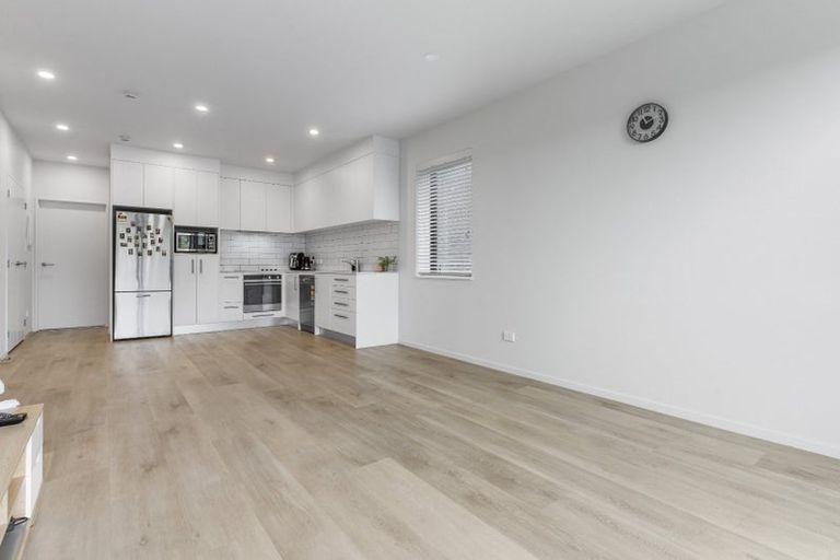 Photo of property in 201/25 Potter Avenue, Northcote, Auckland, 0627