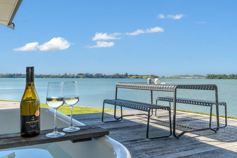 Photo of property in 1 Fourteenth Avenue, Tauranga South, Tauranga, 3112