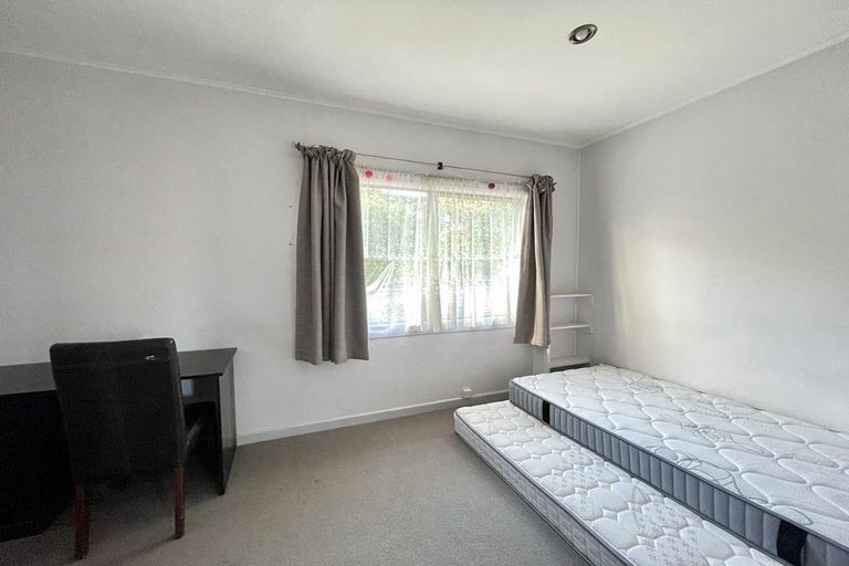 Photo of property in 11a Newington Road, Henderson, Auckland, 0612