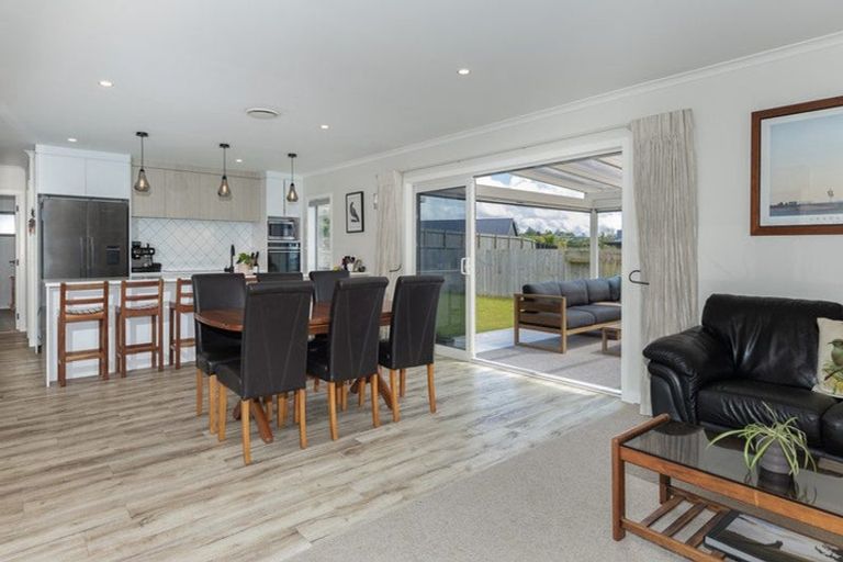 Photo of property in 3 Syrah Grove, Te Kauwhata, 3710