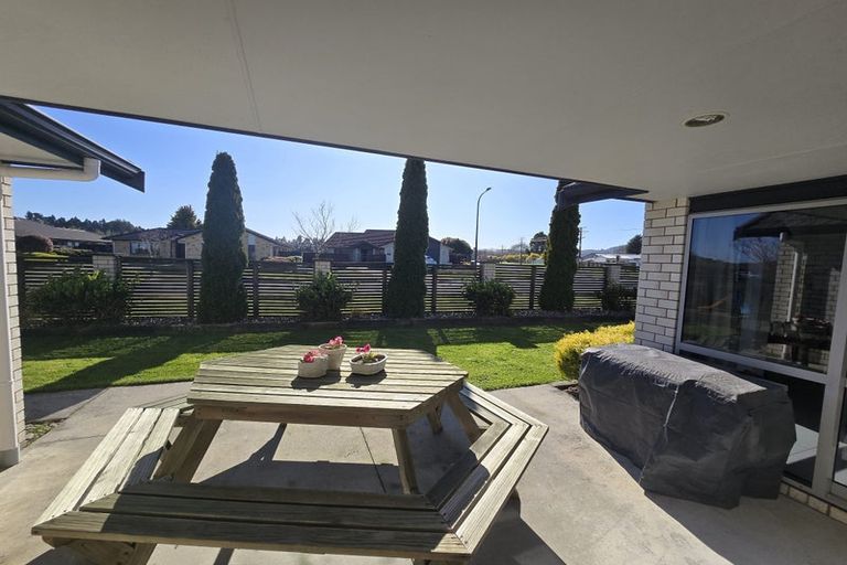 Photo of property in 2 Kipling Crescent, Owhata, Rotorua, 3010