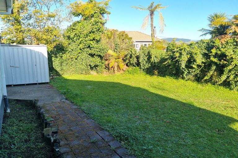 Photo of property in 9b Wyndham Road, Hannahs Bay, Rotorua, 3010