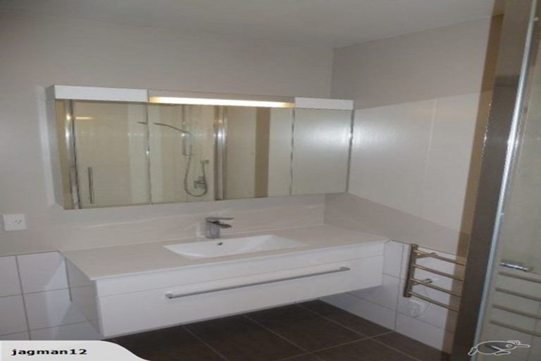 Photo of property in Canvas Apartments, 22/307 Willis Street, Te Aro, Wellington, 6011