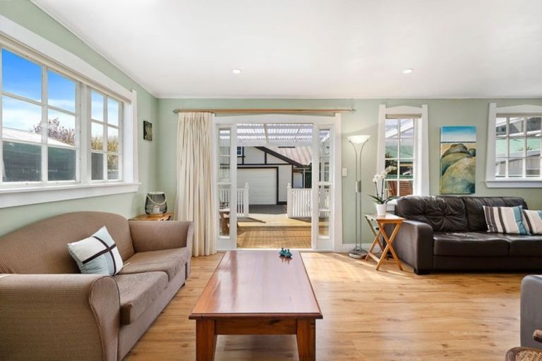 Photo of property in 19 Pilmuir Street, Hutt Central, Lower Hutt, 5010