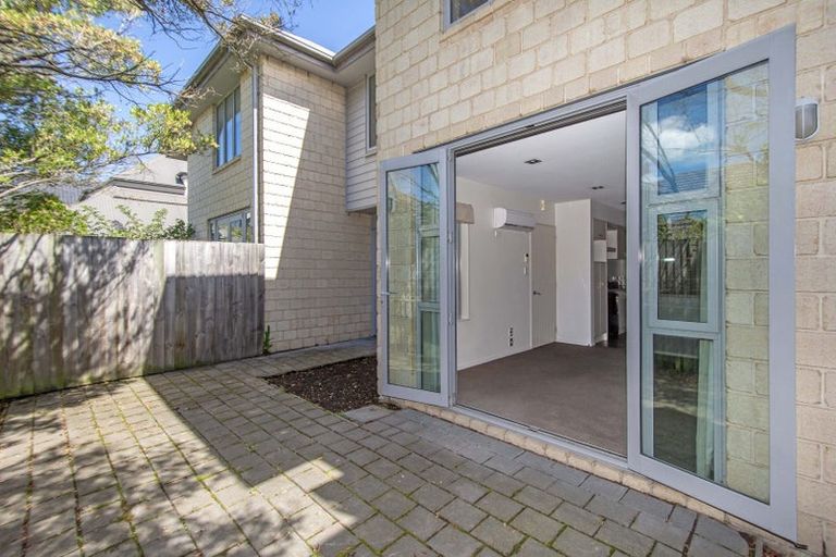 Photo of property in 90b Mandeville Street, Riccarton, Christchurch, 8011