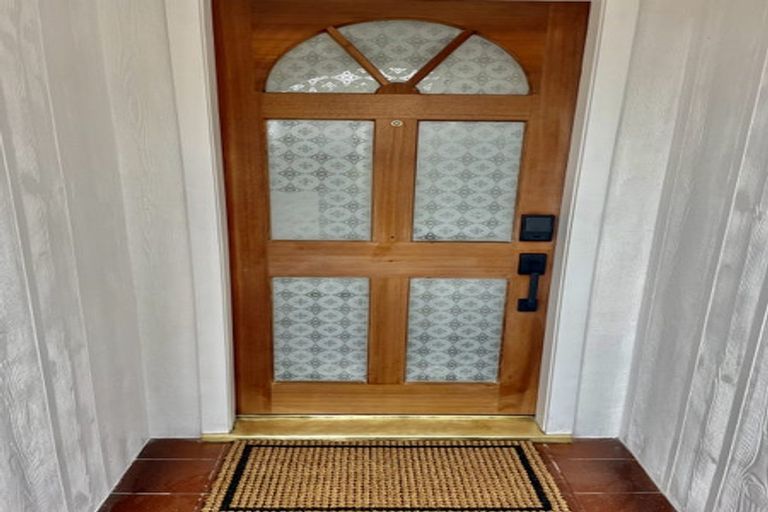 Photo of property in 2/28 Summit Drive, Torbay, Auckland, 0630